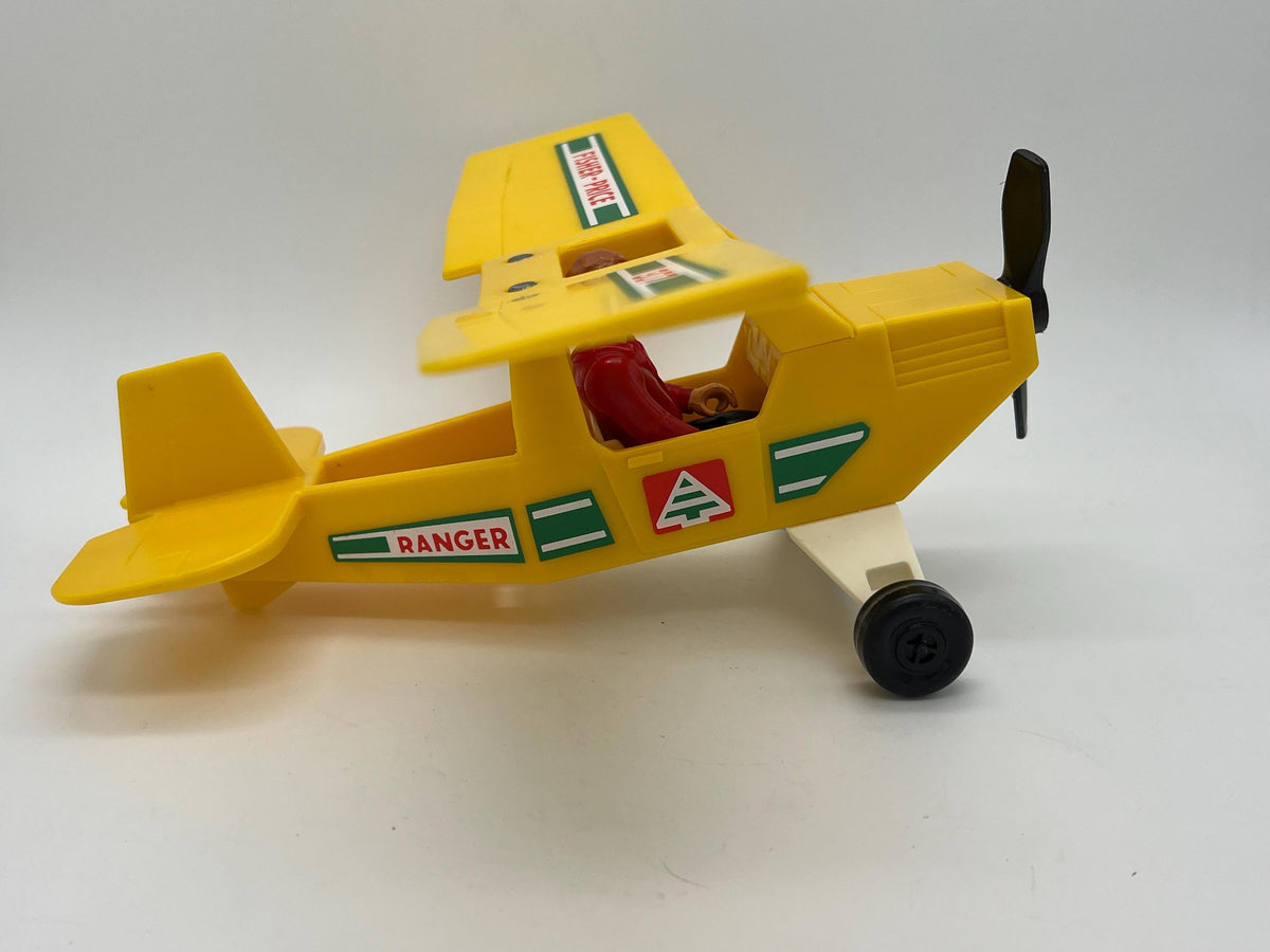 Vintage Fisher Price Adventure People 307 Wilderness Patrol plane FPT1137 and Mountain Climber figure