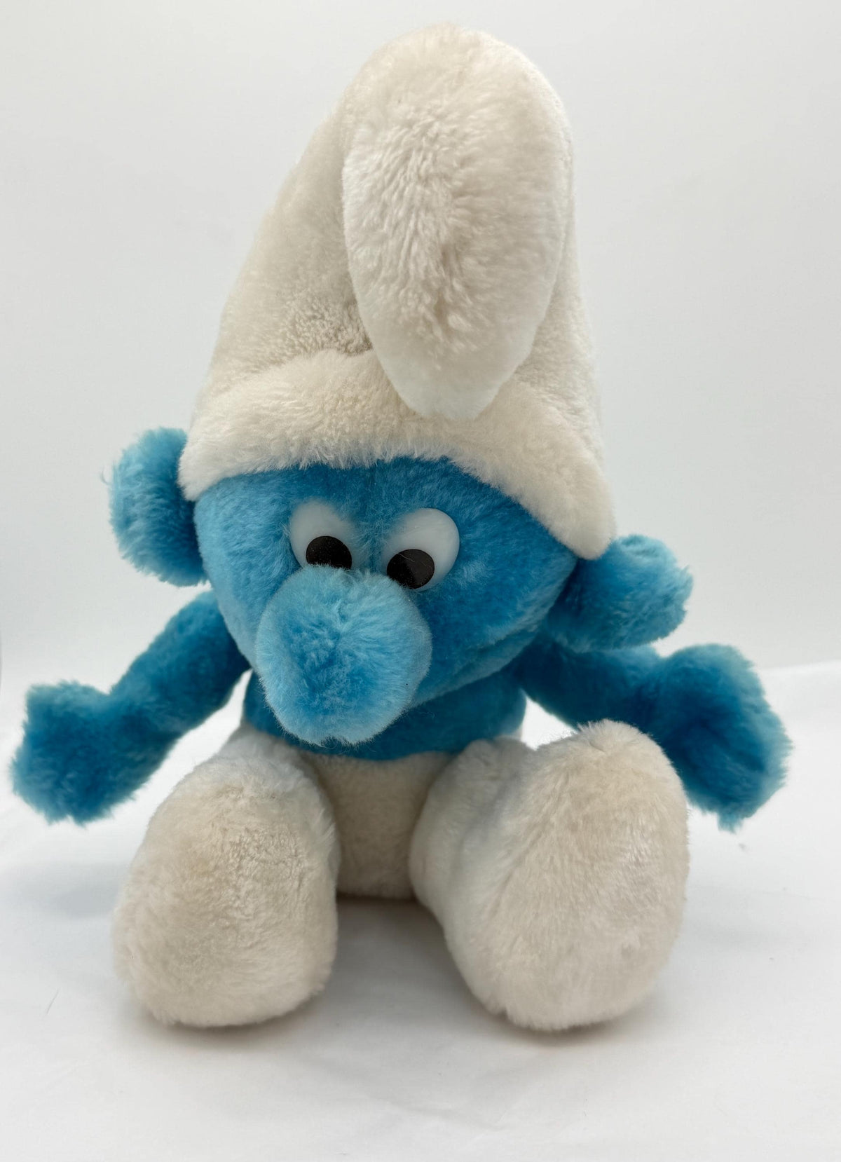 1978 Peyo / Wallace Berrie  Smurfs plush doll