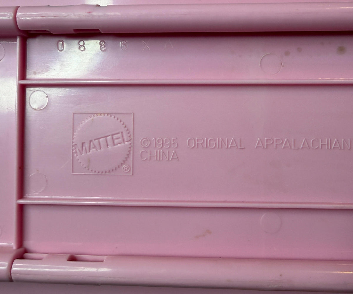 Vintage Mattel Cabbage Patch Kid Love n Go Baby Nursery case with minis