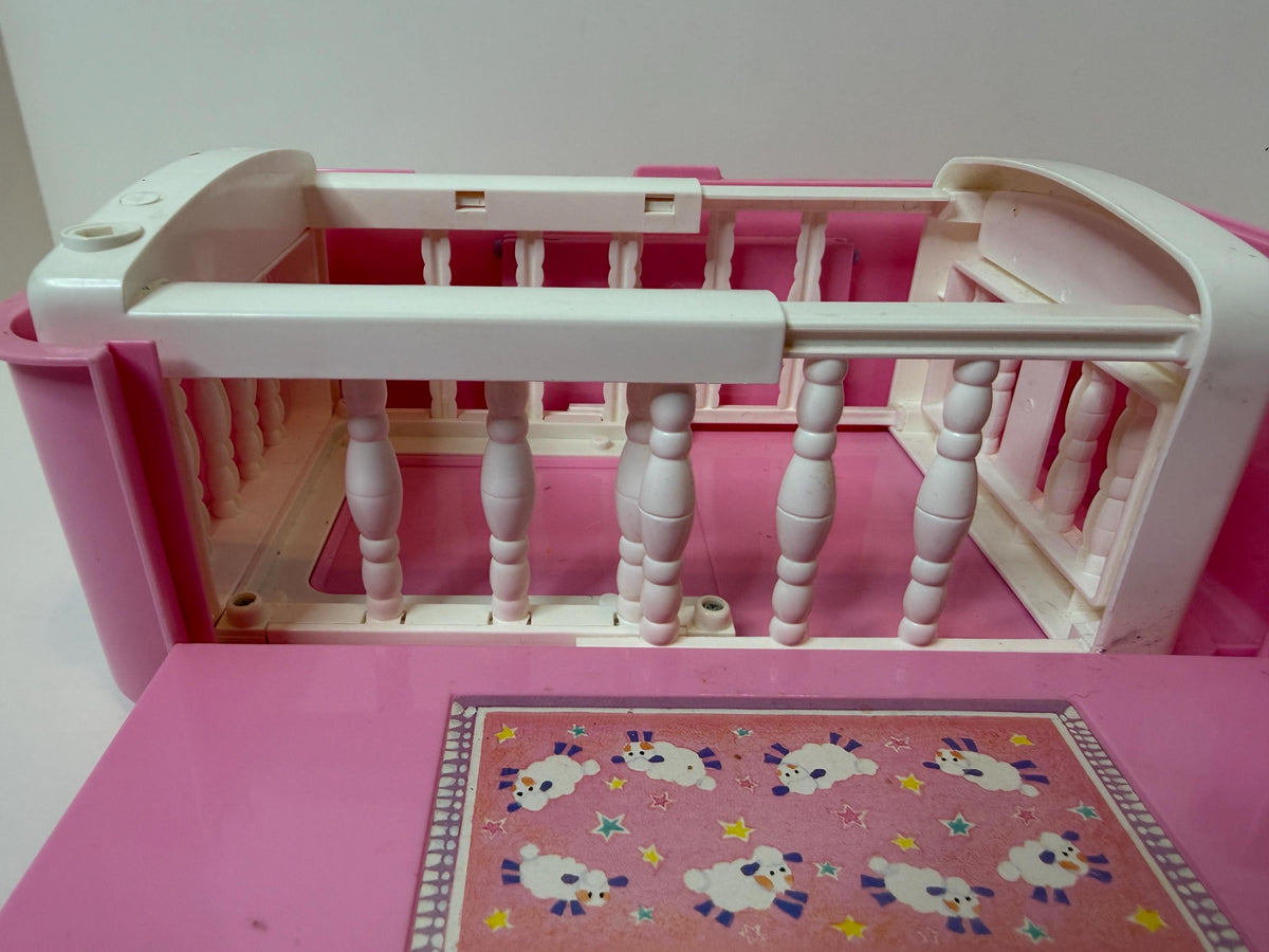 Vintage Mattel Cabbage Patch Kid Love n Go Baby Nursery case with minis