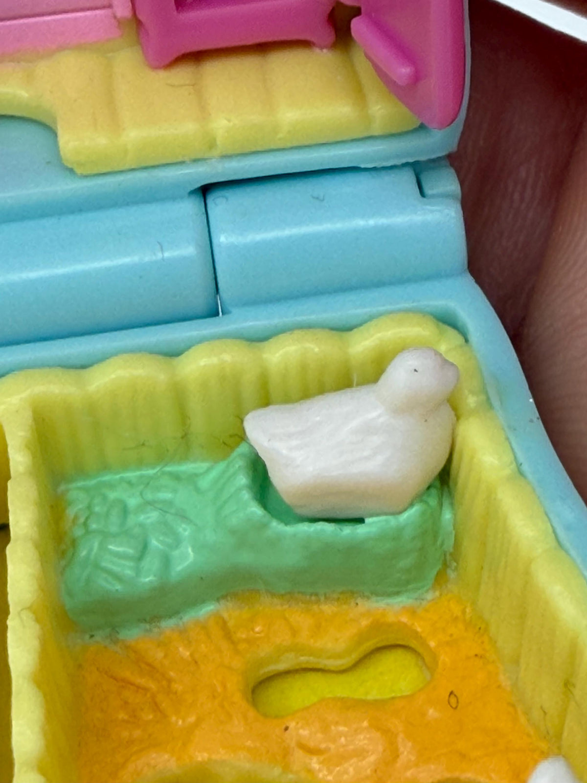 1995 Vintage Polly Pocket Bluebird Toys Pony Sisters tiny compact as is