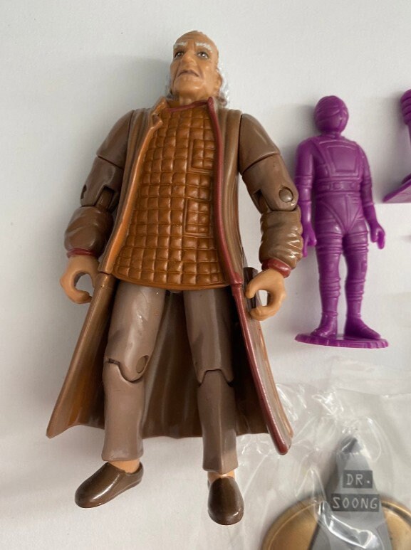 Vintage Doctor Noonian Soong Star Trek TNG Playmates figure
