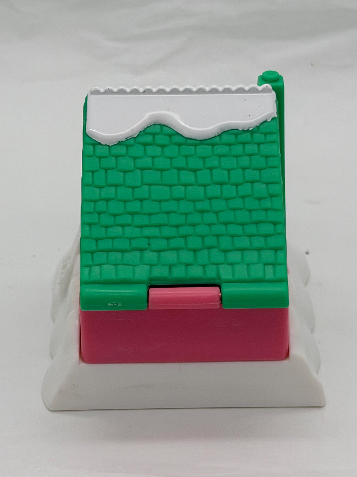 Vintage Polly Pocket holiday chalet McDonalds happy meal toy