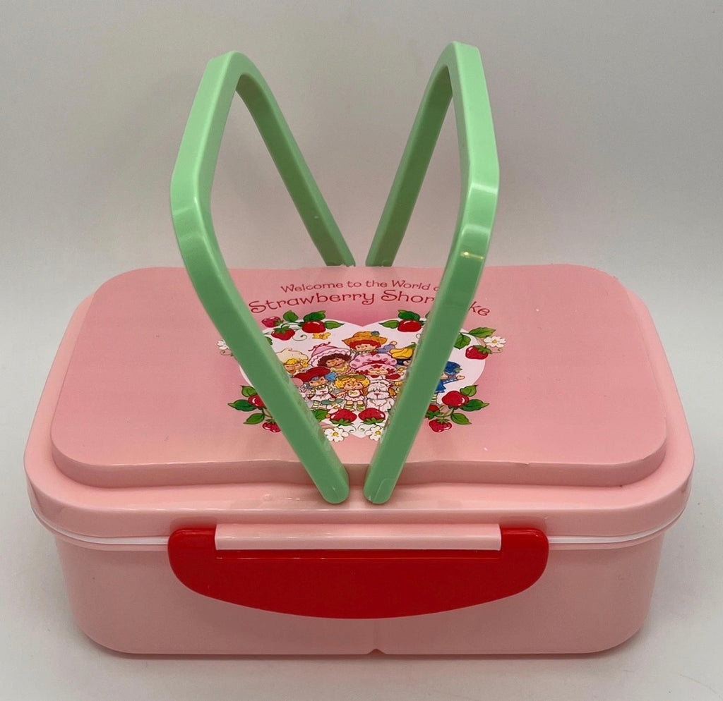 Strawberry Shortcake BPA-free lunch/ bento box with handles