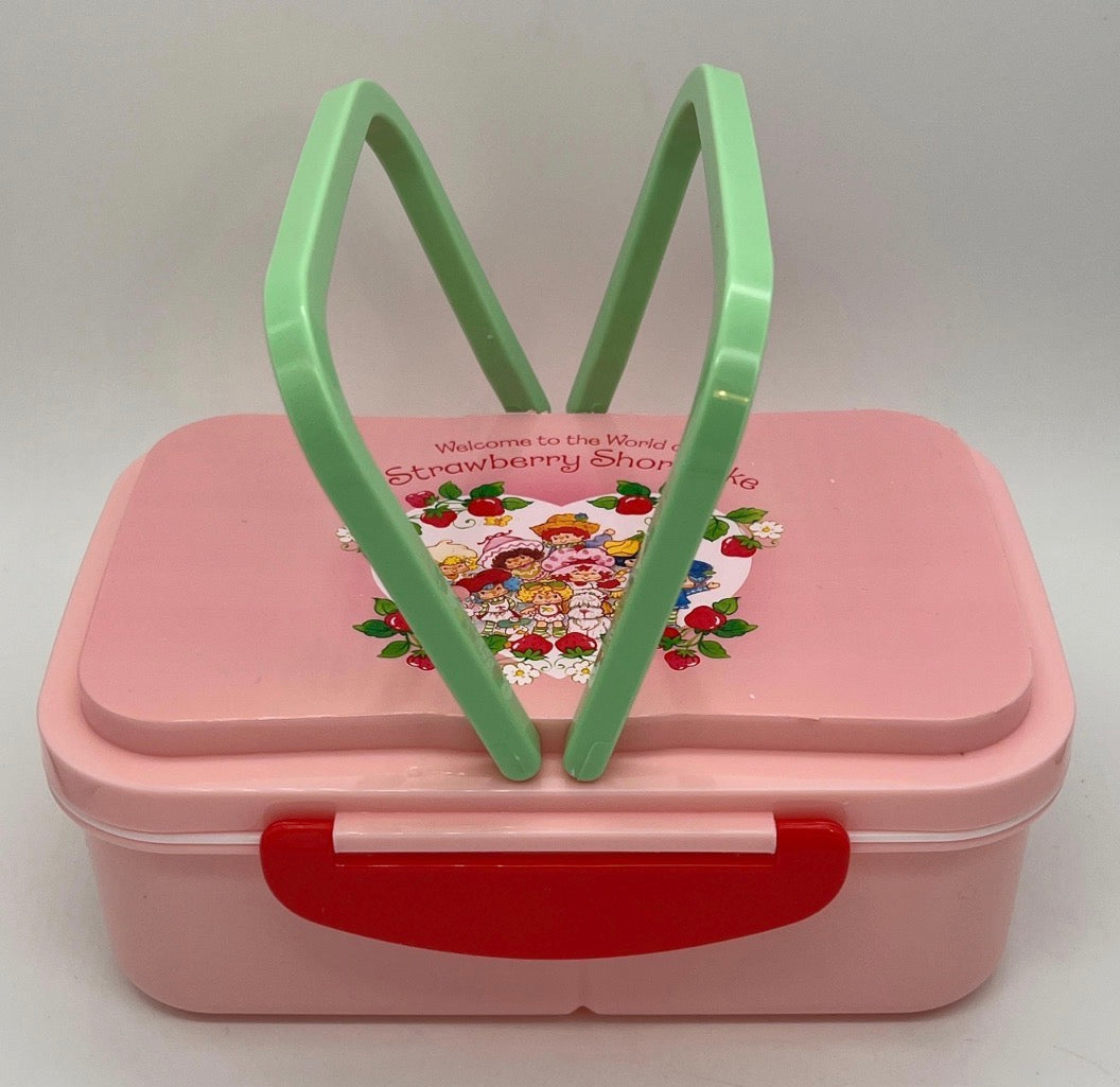 Strawberry Shortcake BPA-free lunch/ bento box with handles
