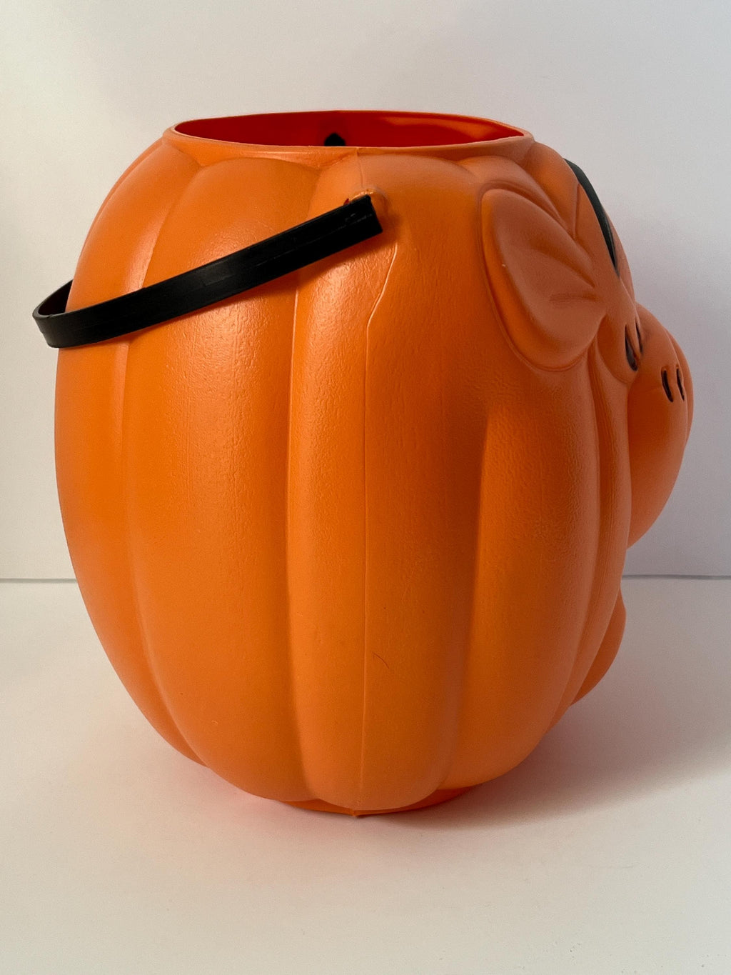 Vintage Disney Winnie the Pooh Tigger trick or treat pumpkin pail