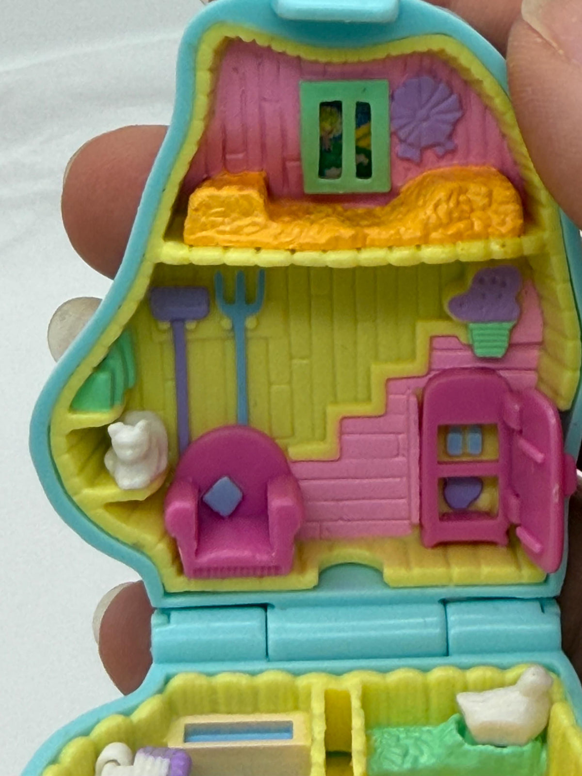 1995 Vintage Polly Pocket Bluebird Toys Pony Sisters tiny compact as is