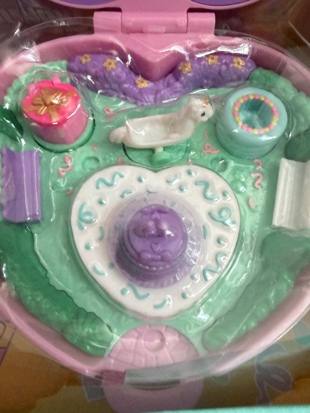 Polly Pocket Keepsake Collection 35th Birthday Partytime Stamper playset