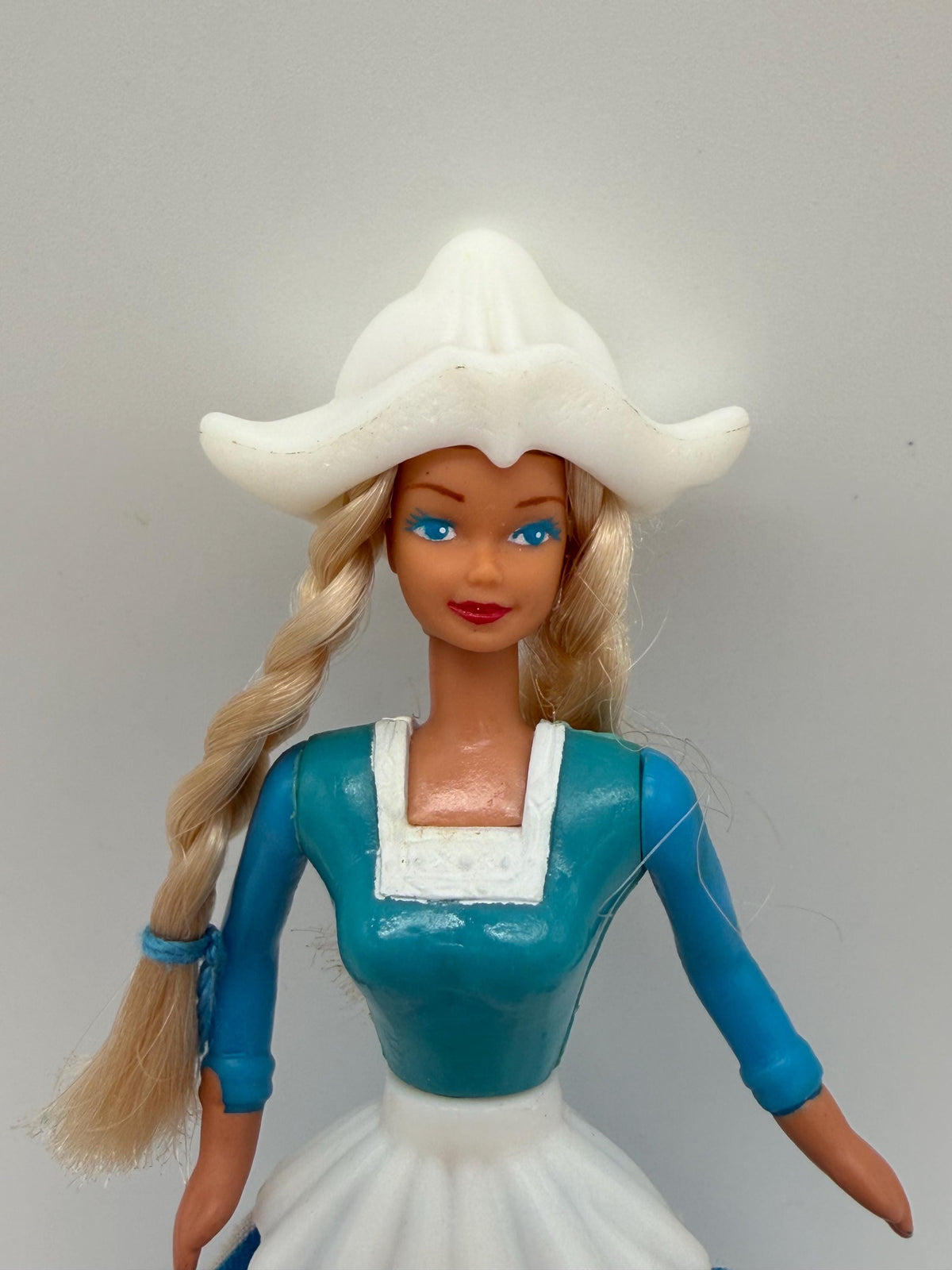 Vintage 90s McDonald’s Happy Meal toy Dutch Barbie - loose