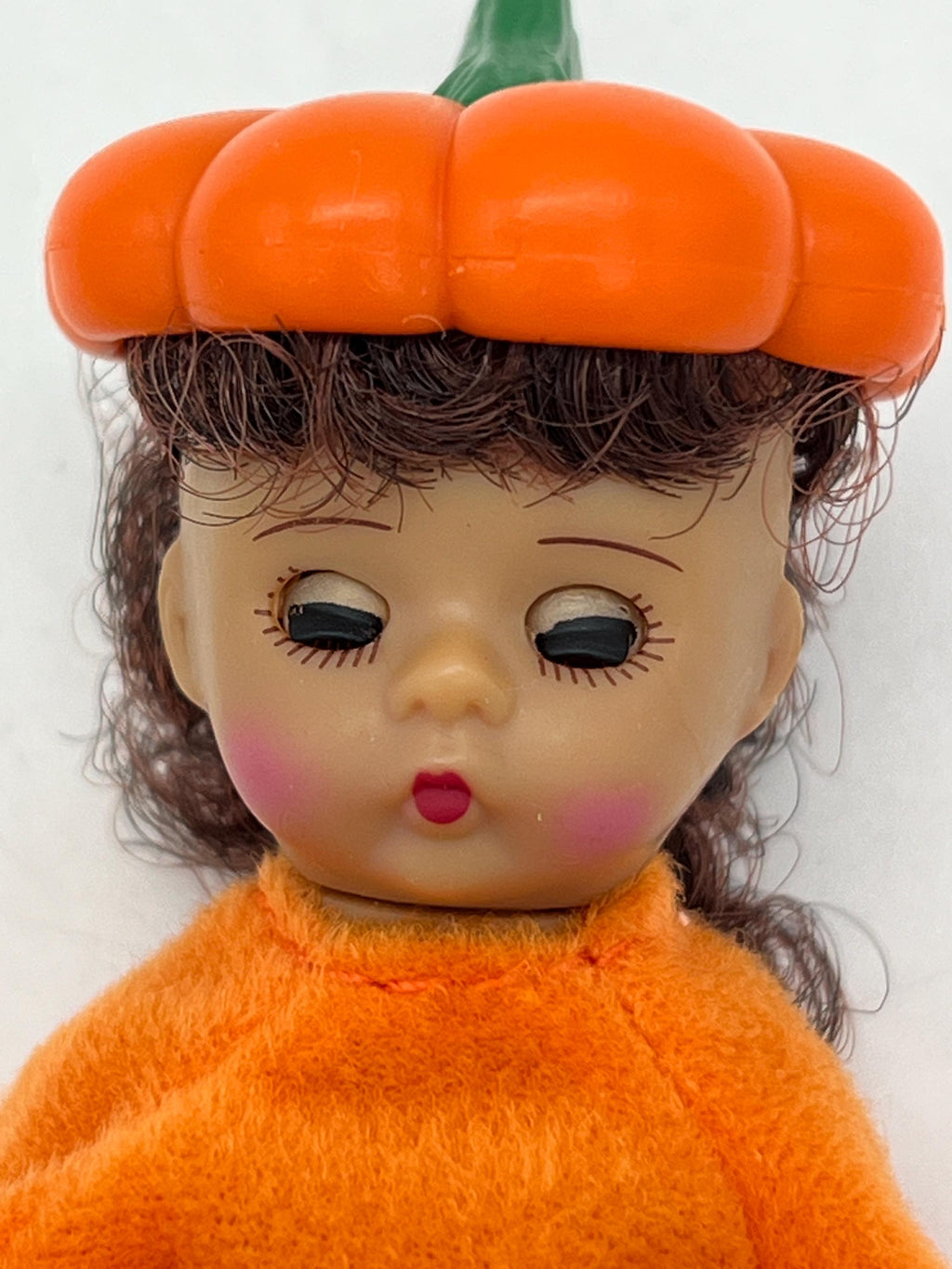McDonald’s Madame Alexander Halloween pumpkin  mini doll Happy Meal toy