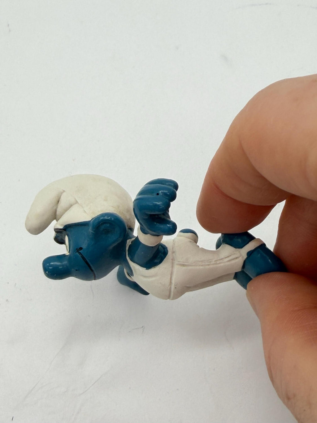 1980 Smurfs Rings Acrobat Smurf Schleich Peyo PVC mini figure