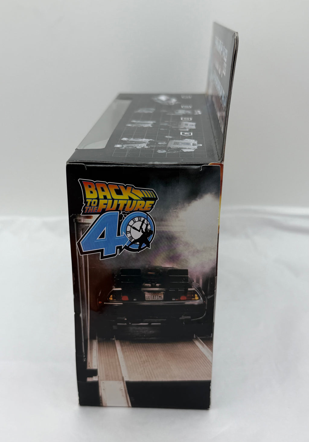 Transformers x Back to the Future Gigawatt 40th anniversary figure