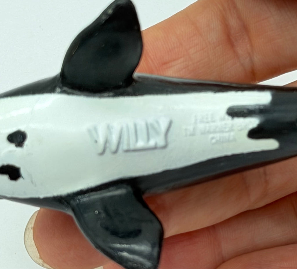 Vintage 1995 Free Willy 2 Film whales lot of 3
