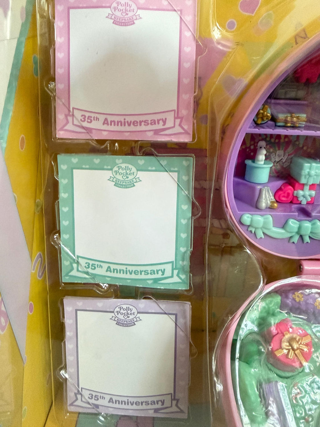 Polly Pocket Keepsake Collection 35th Birthday Partytime Stamper playset