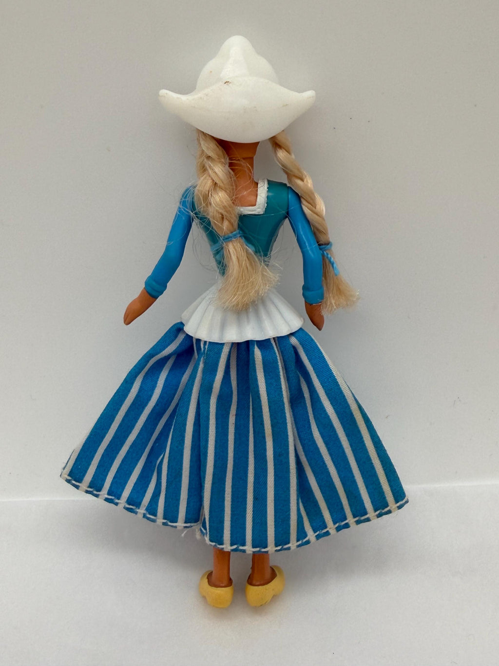 Vintage 90s McDonald’s Happy Meal toy Dutch Barbie - loose