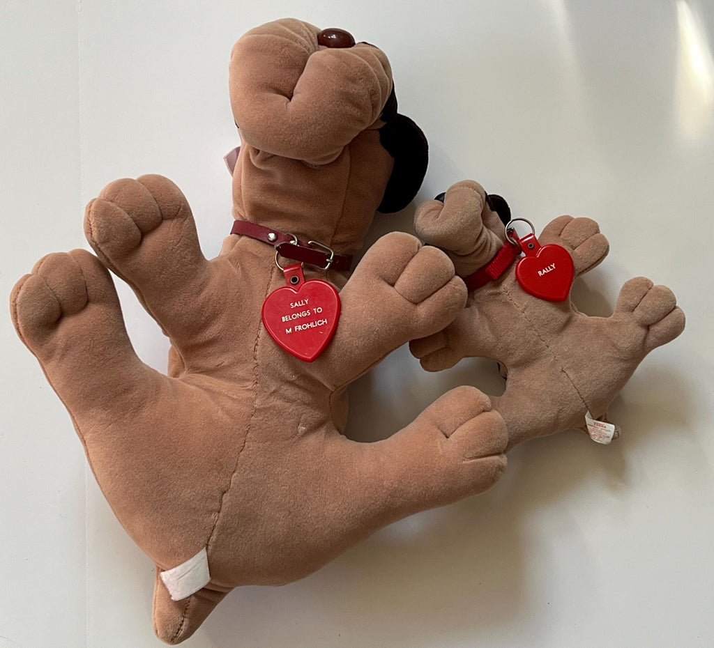 Vintage Tonka Pound Puppy Mum and Puppy set with collars and tags