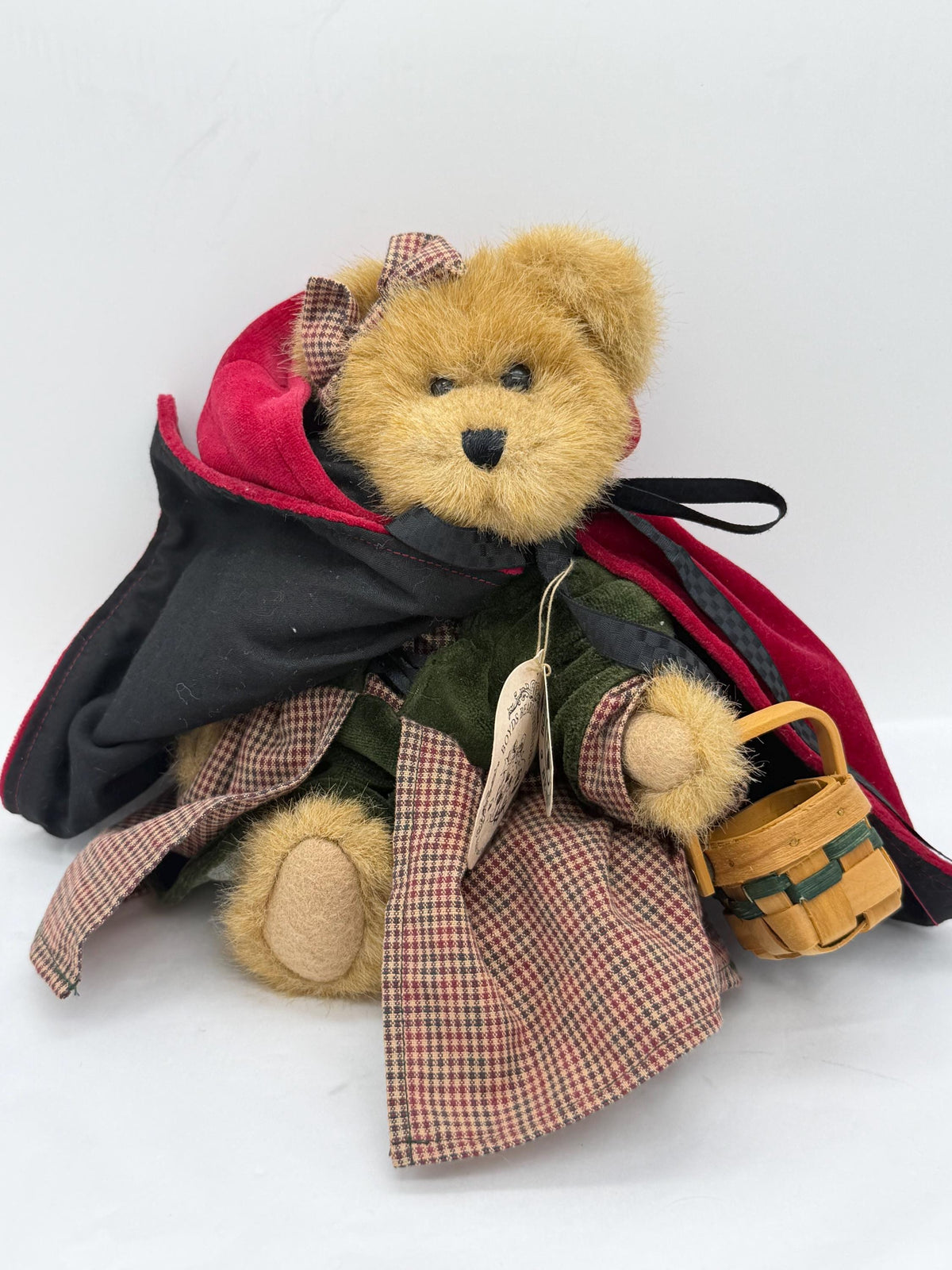 Boyd’s Bears Little Red Riding Hood Bailey Bear plush with tags