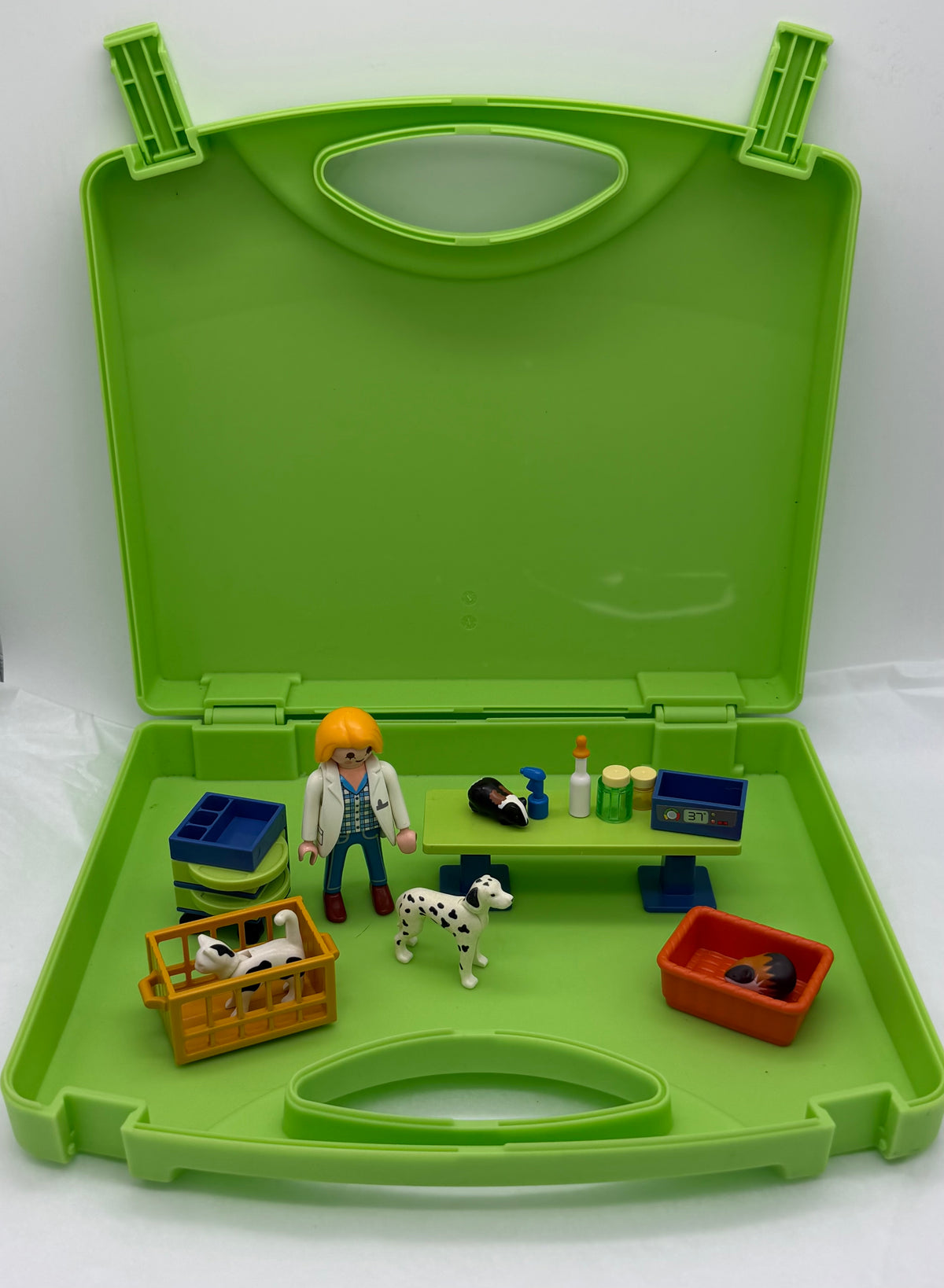 Playmobil Carrying Case Vet Clinic Set #5970