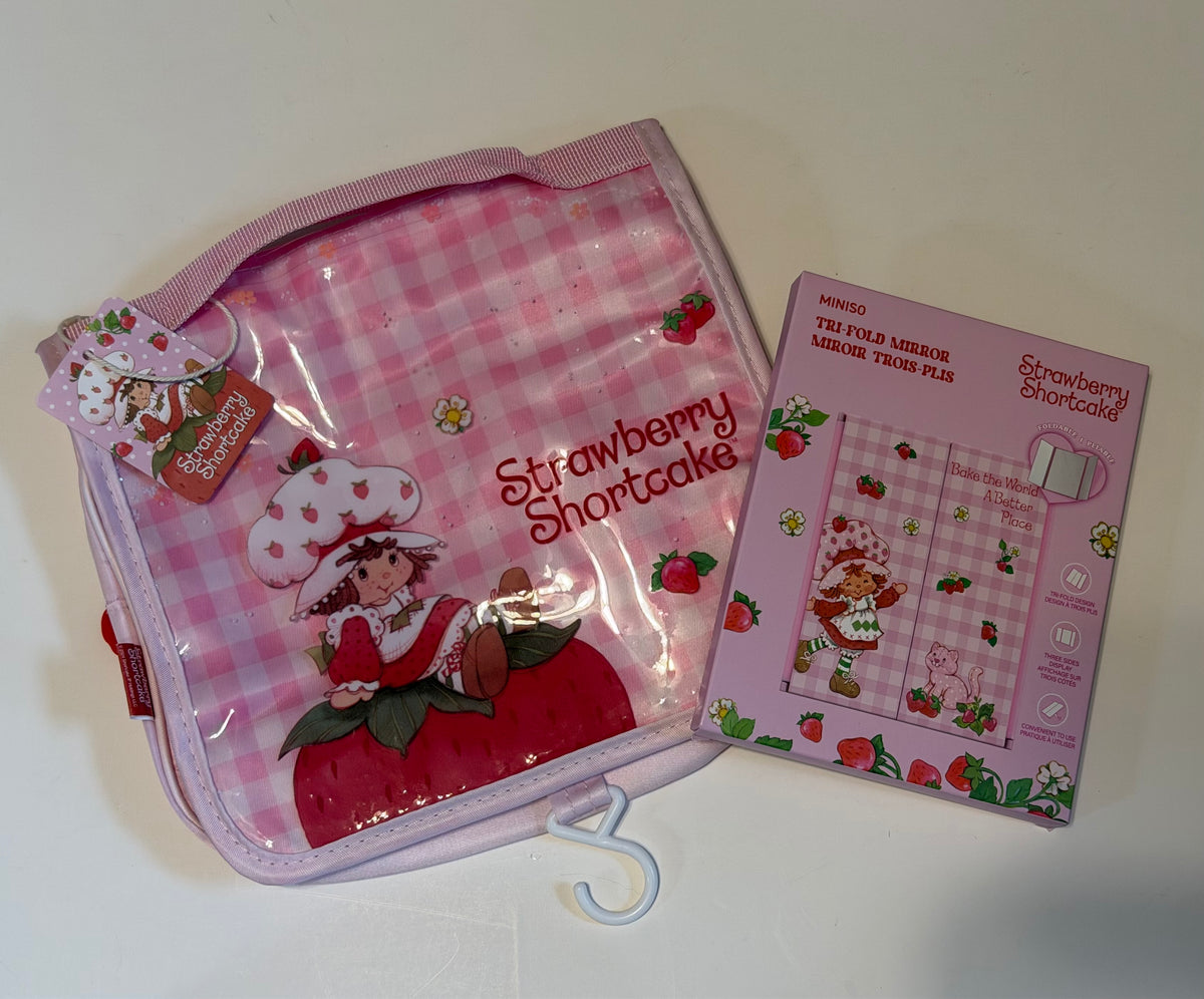 Strawberry Shortcake travel case and trifold mirror