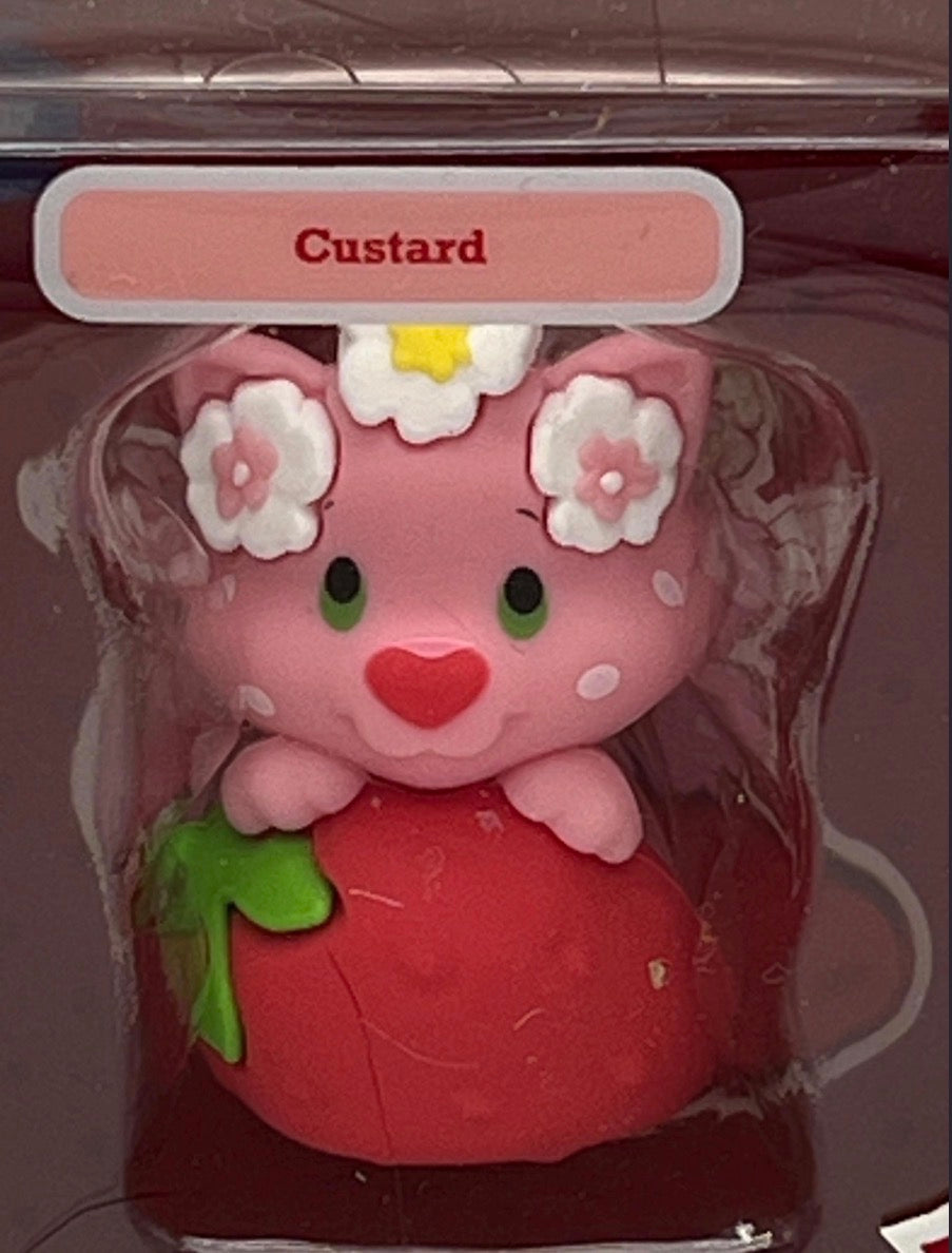 Strawberry Shortcake Custard Cat The Loyal Subjects spring Easter mini figure
