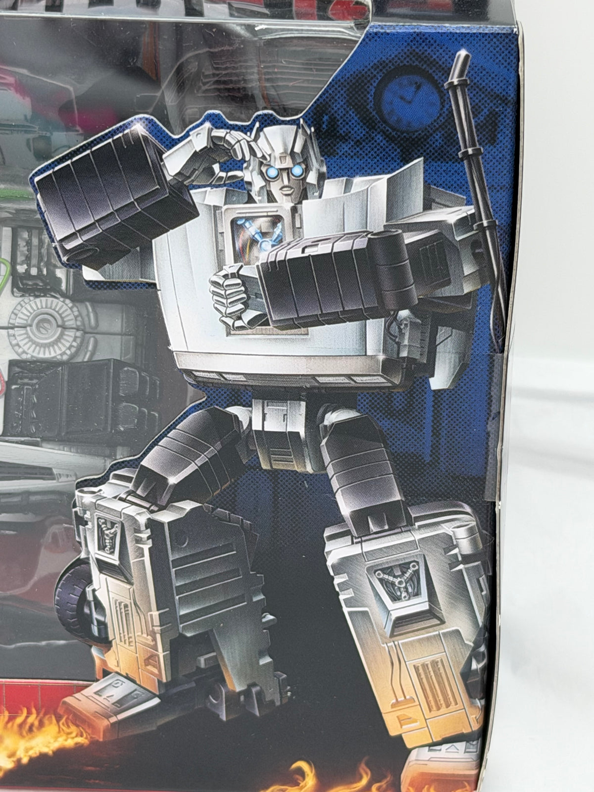 Transformers x Back to the Future Gigawatt 40th anniversary figure