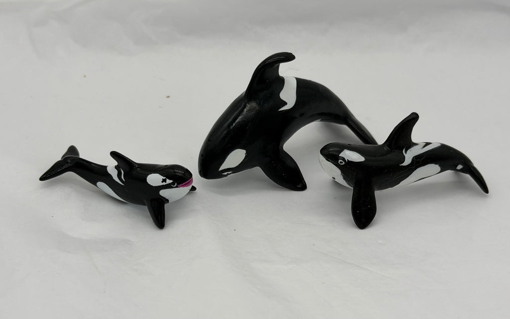 Vintage 1995 Free Willy 2 Film whales lot of 3