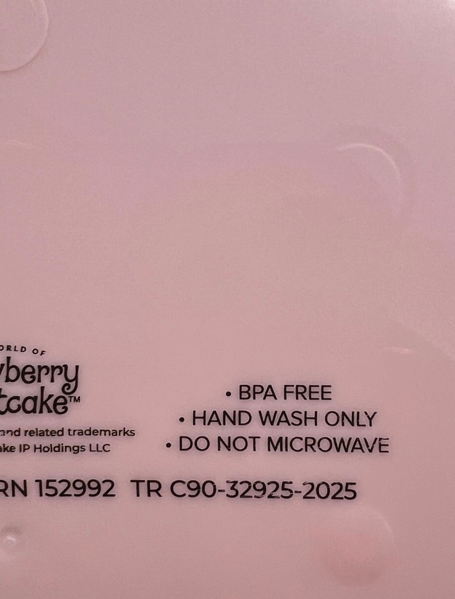 Strawberry Shortcake BPA-free lunch/ bento box with handles
