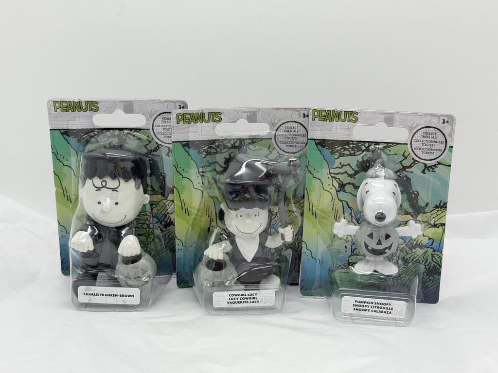 Peanuts black and white Halloween figures full set Charlie, Lucy and Snoopy
