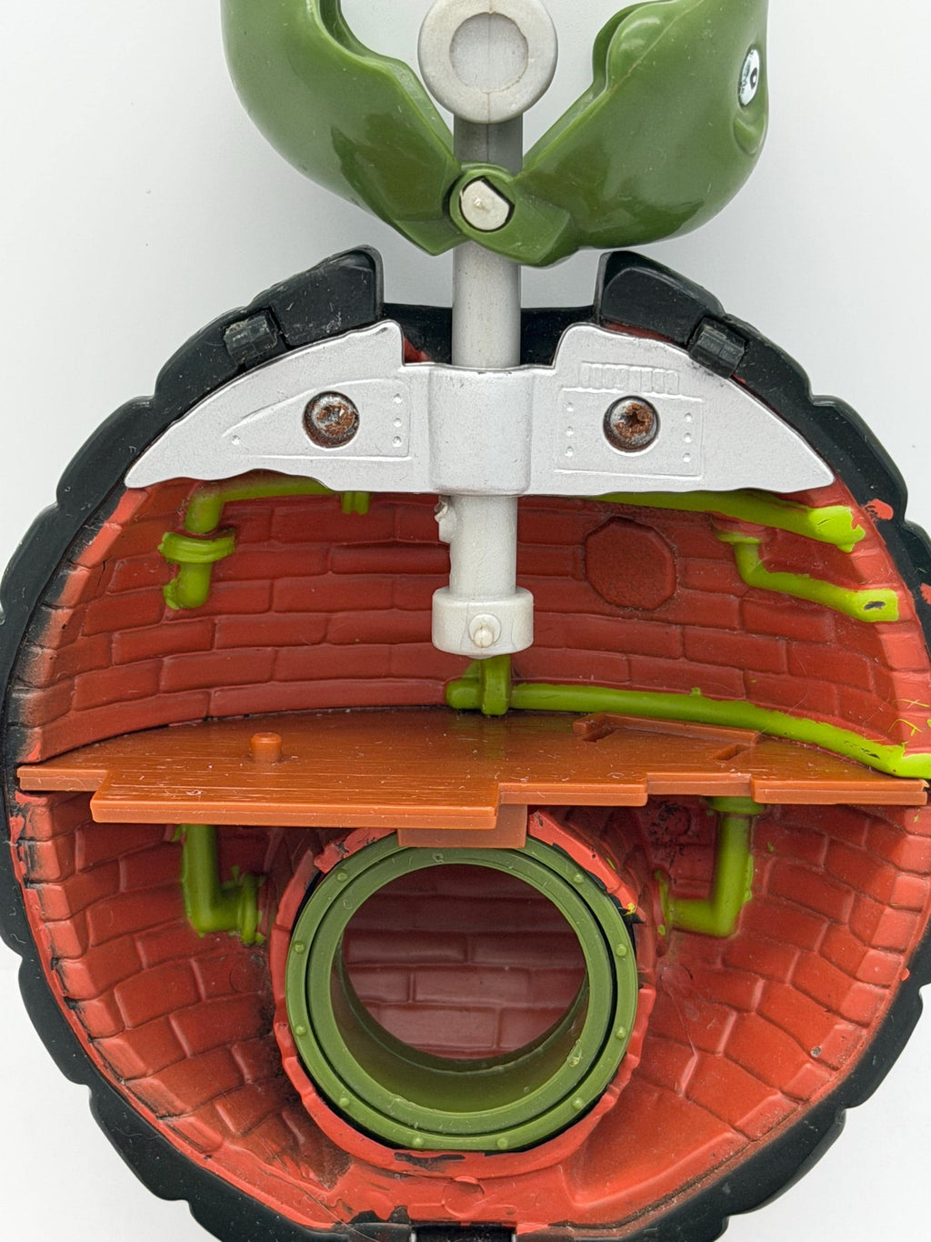 Vintage Teenage Mutant Ninja Turtles TMNT Playmates / Mirage Sewer Micro Leonardo playset