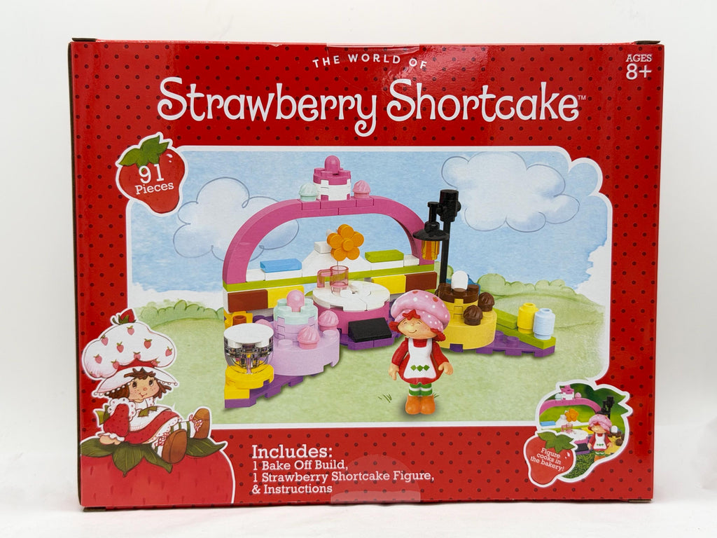 Strawberry Shortcake Berry Bake Off Build brick playset and figure