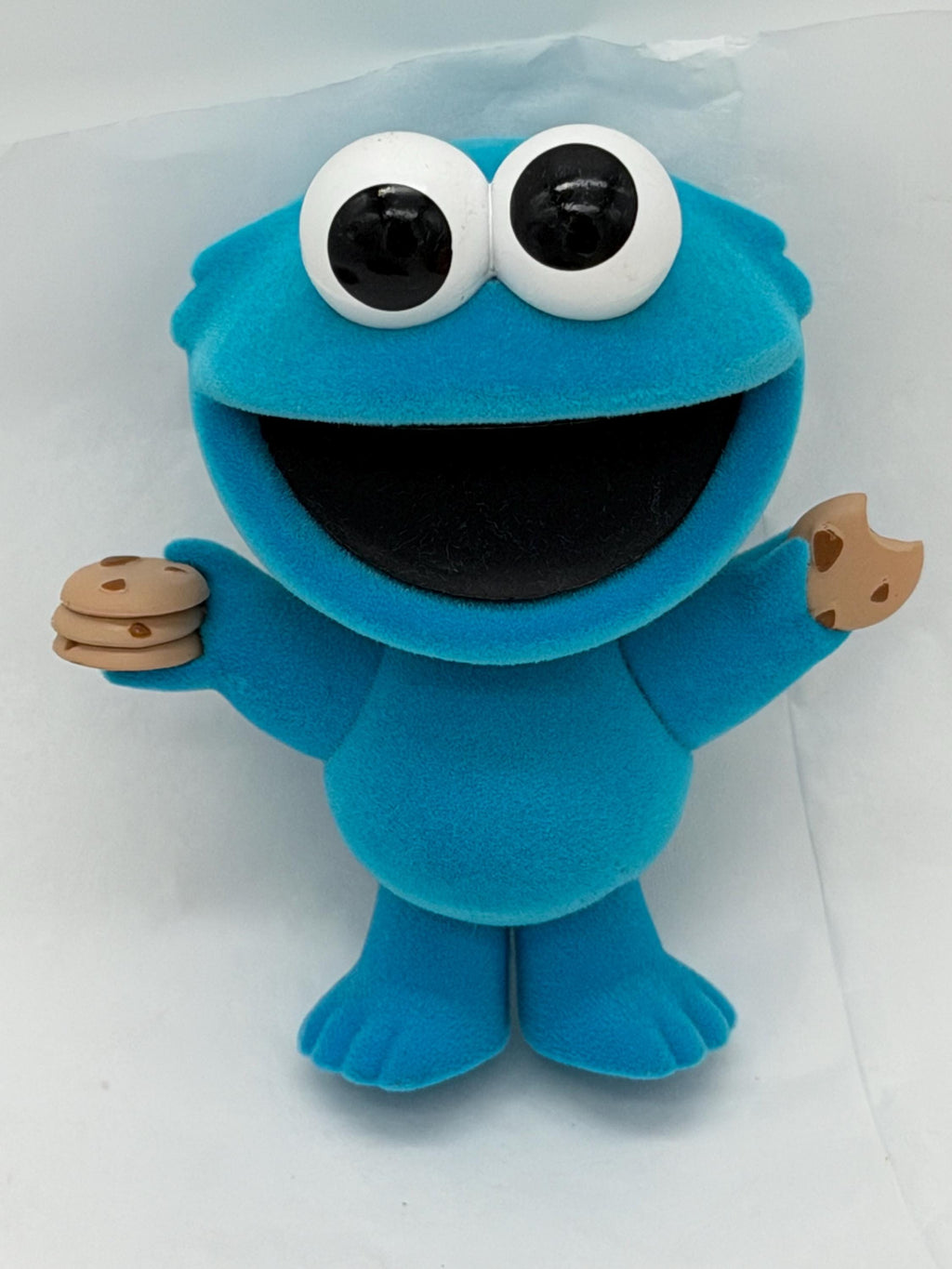 Sesame Street Cookie Monster Furr Fwenz flocked blind box figure and stand