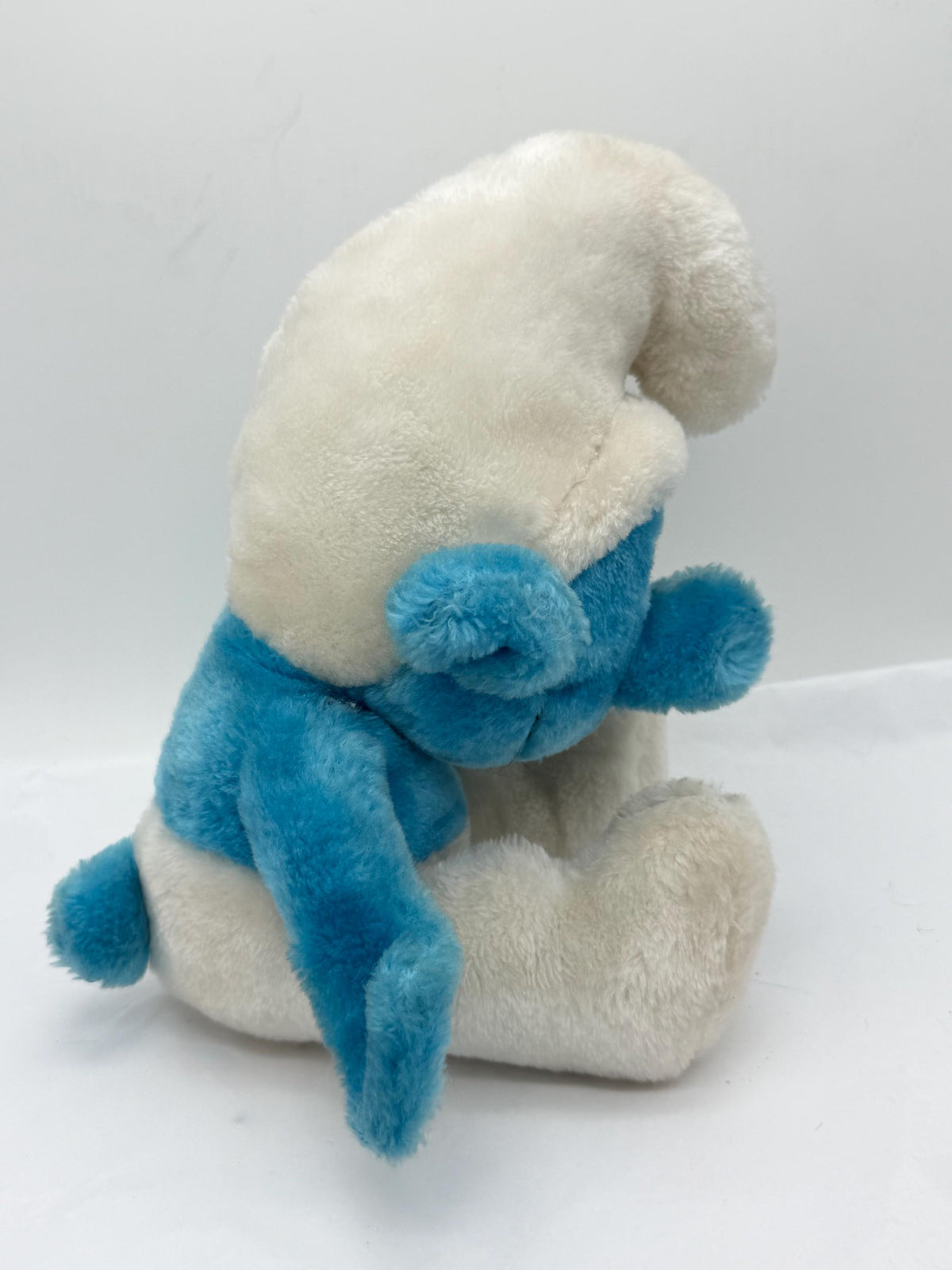 1978 Peyo / Wallace Berrie  Smurfs plush doll