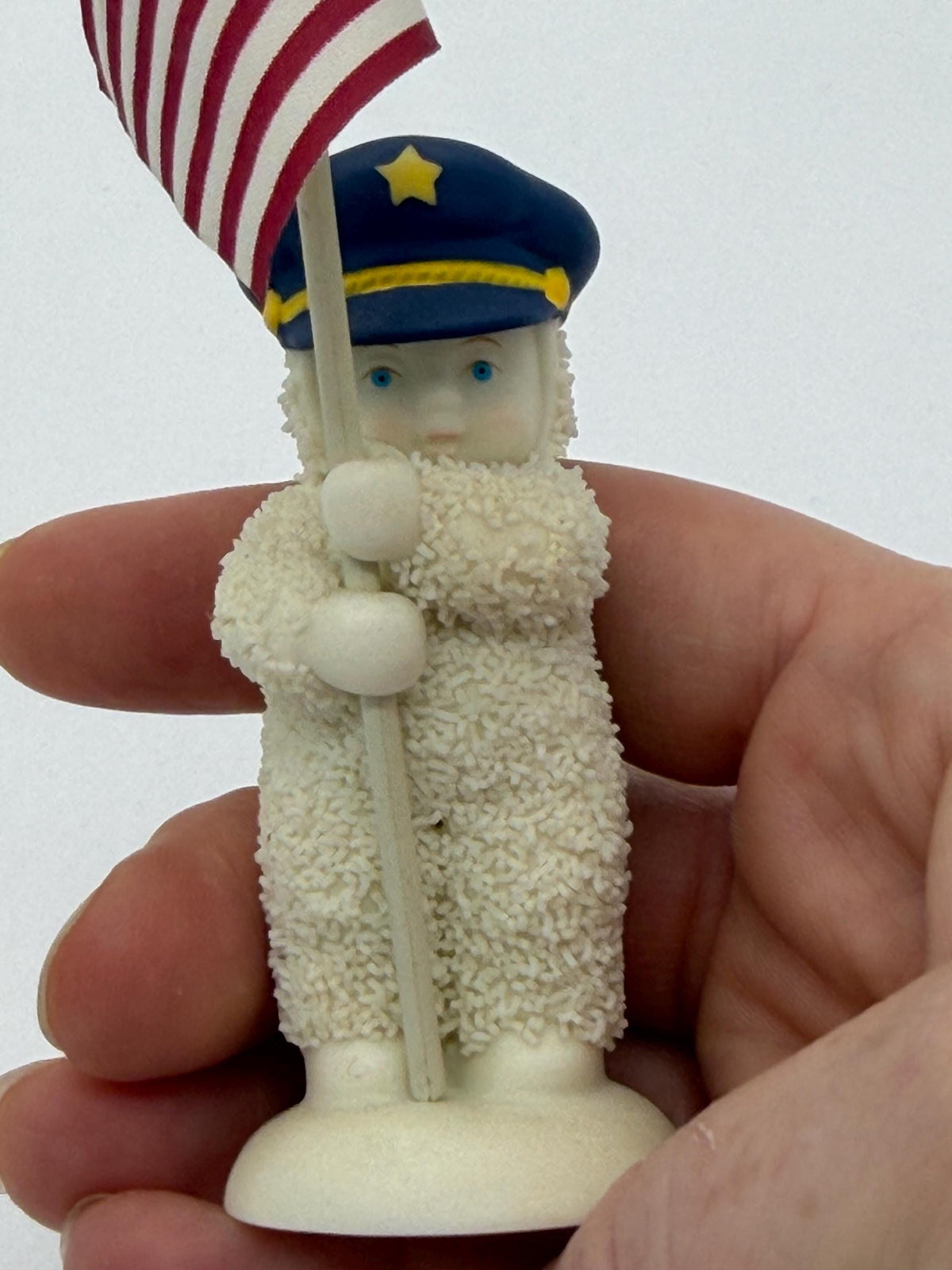 Department 56 Snowbabies United We Stand figure- retired 2005