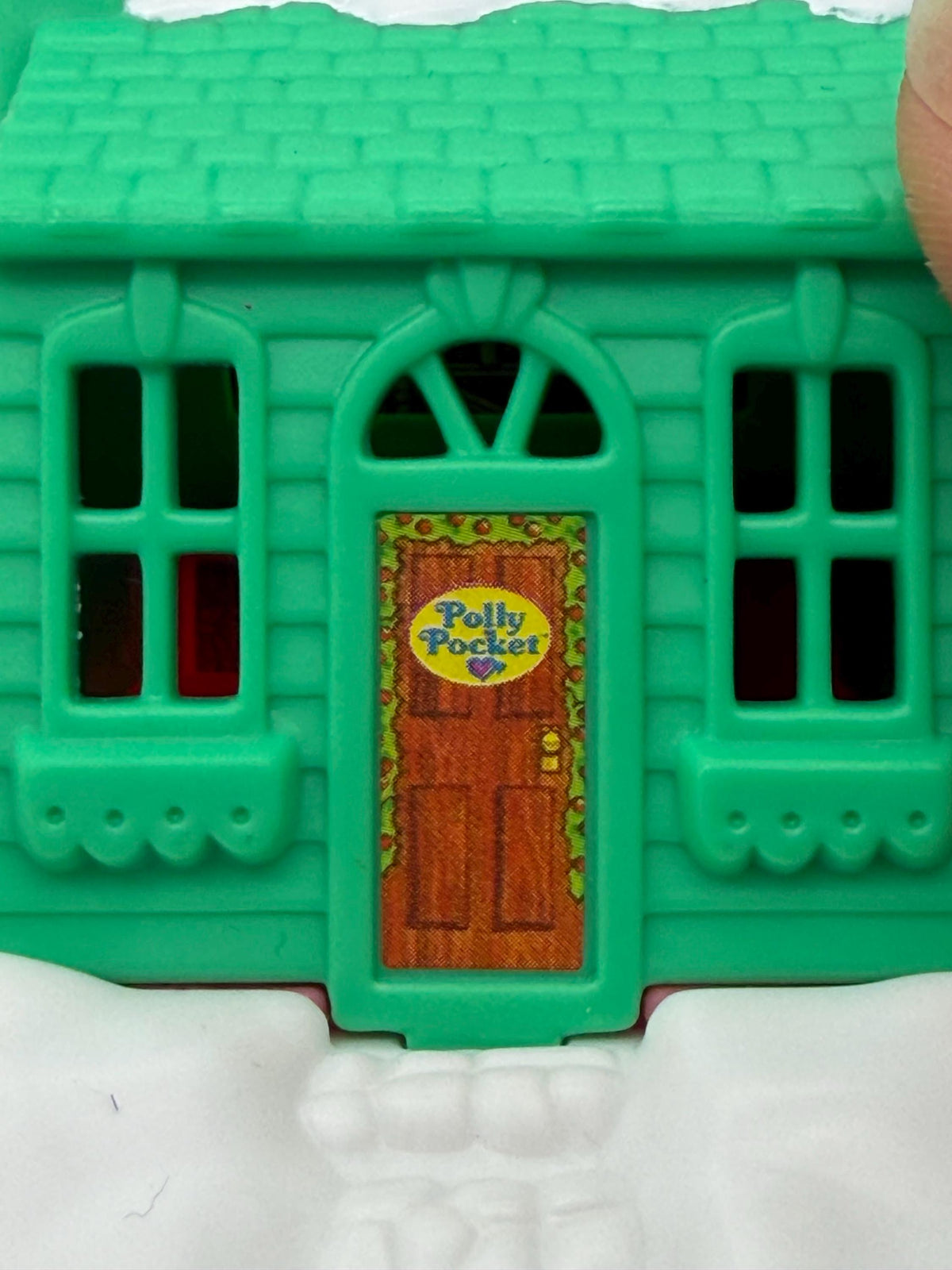 Vintage Polly Pocket holiday chalet McDonalds happy meal toy