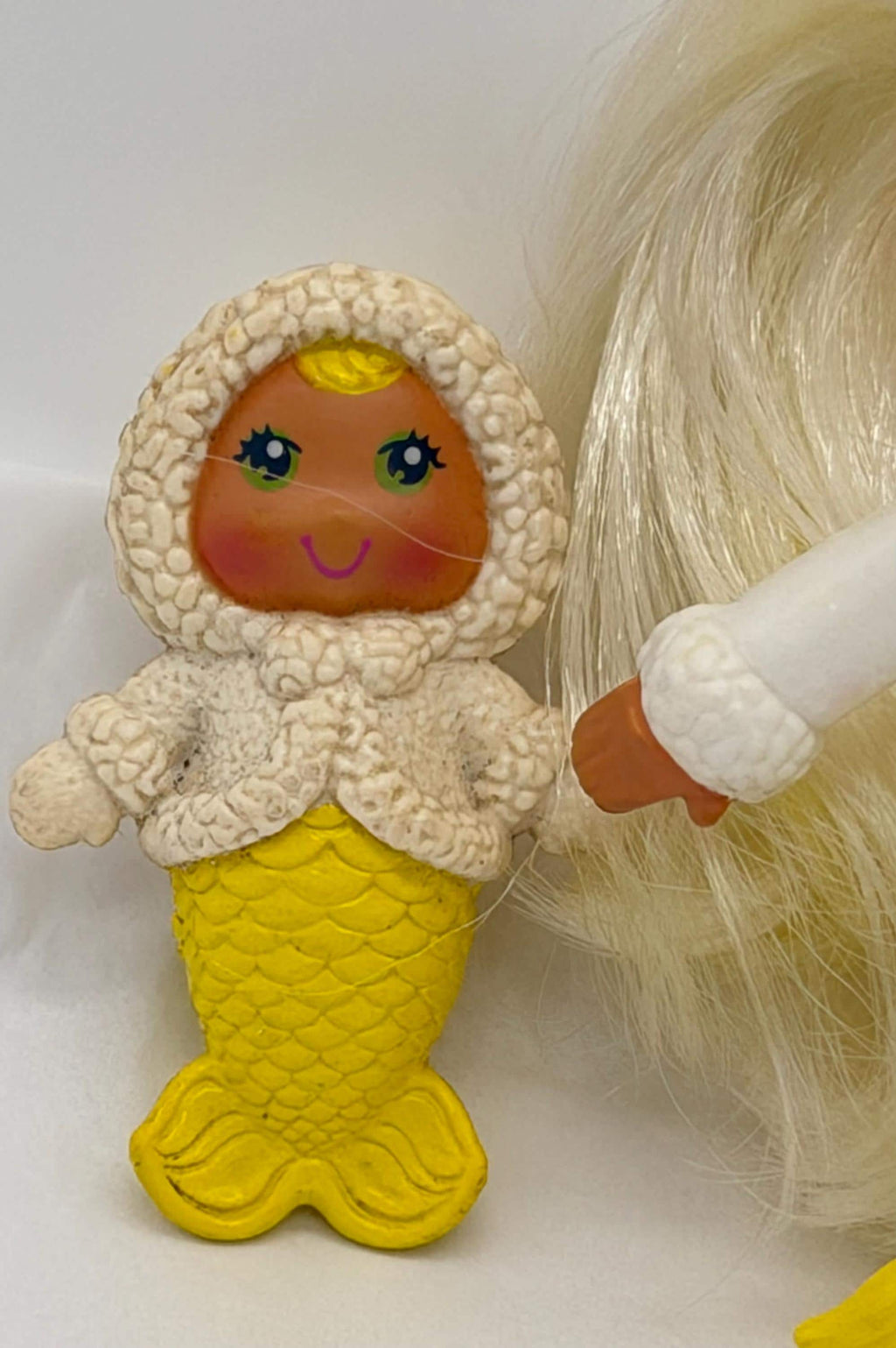 1983 Kenner Sea Wees Icy-Gals Shelly with Baby Pearl and Shivers SeaLion