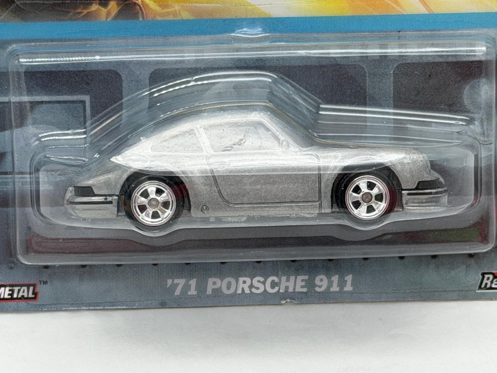 New Hot Wheels Top Gun Maverick die cast ‘71 Porsche 911 car on card