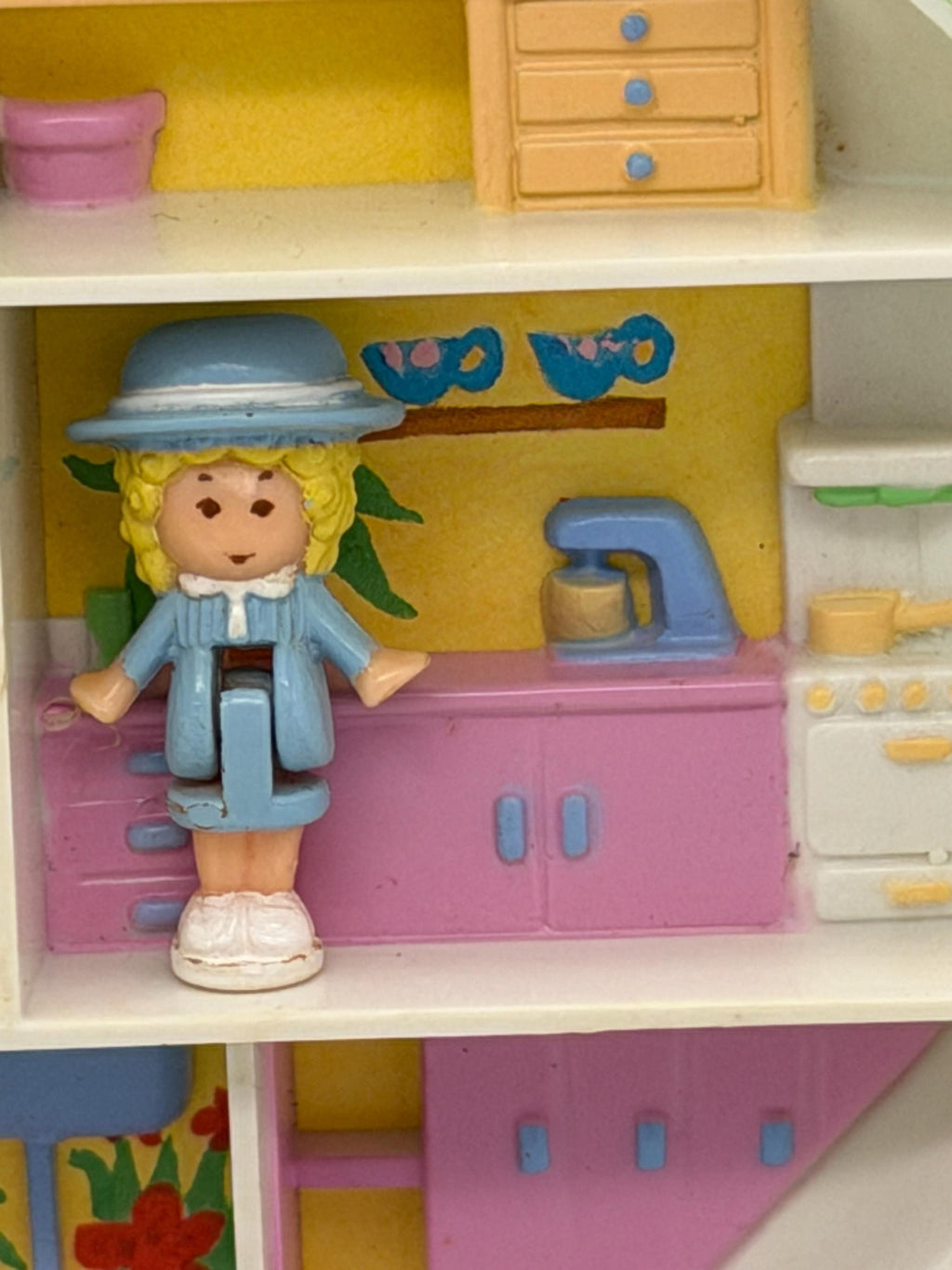 1990s Vintage Polly Pocket Bluebird Toys  Polly’s School complete with dolls