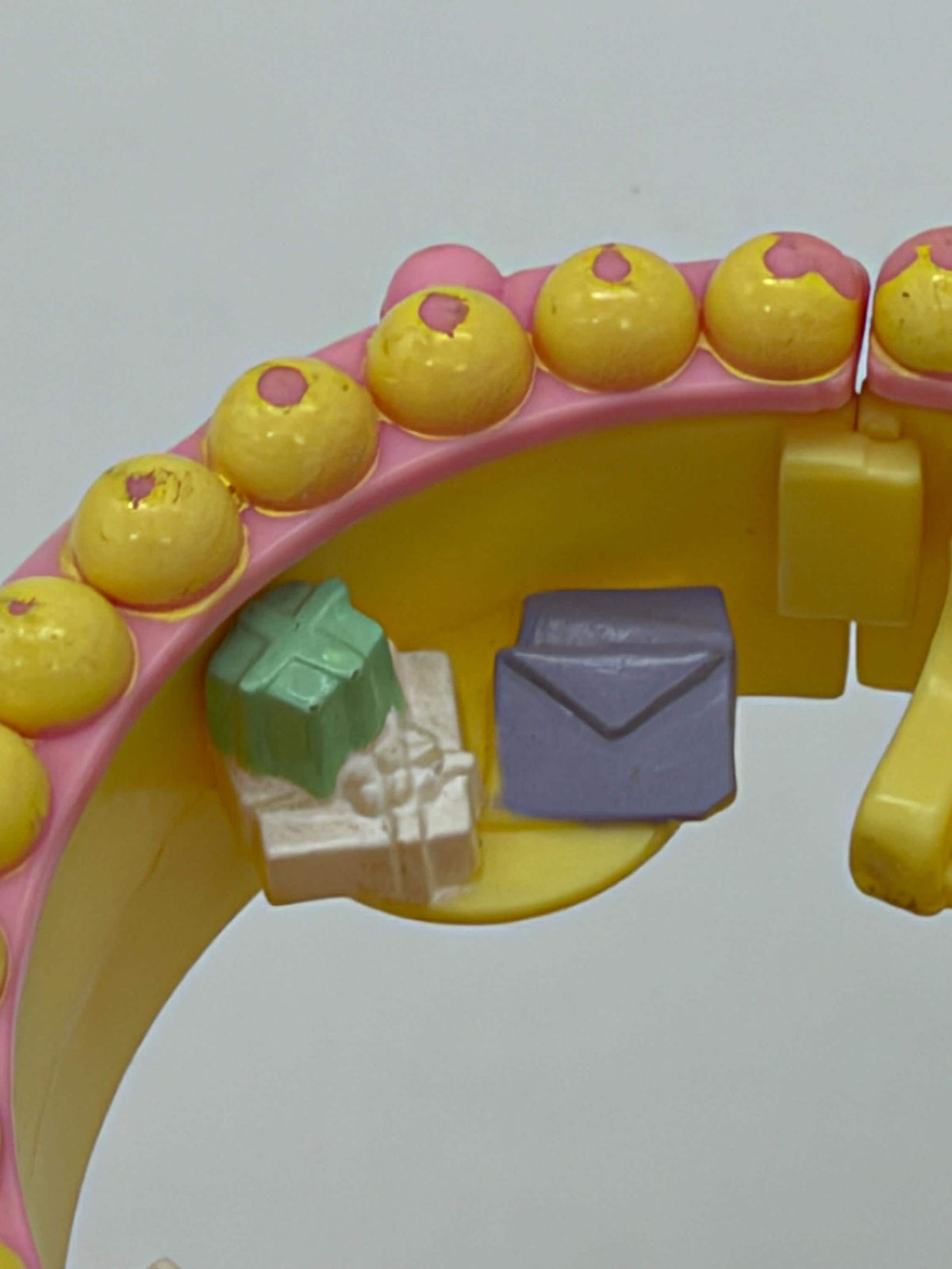 Vintage 1994 Mimi and the Goo Goos Wedding Day Cake playset bottom replacement part