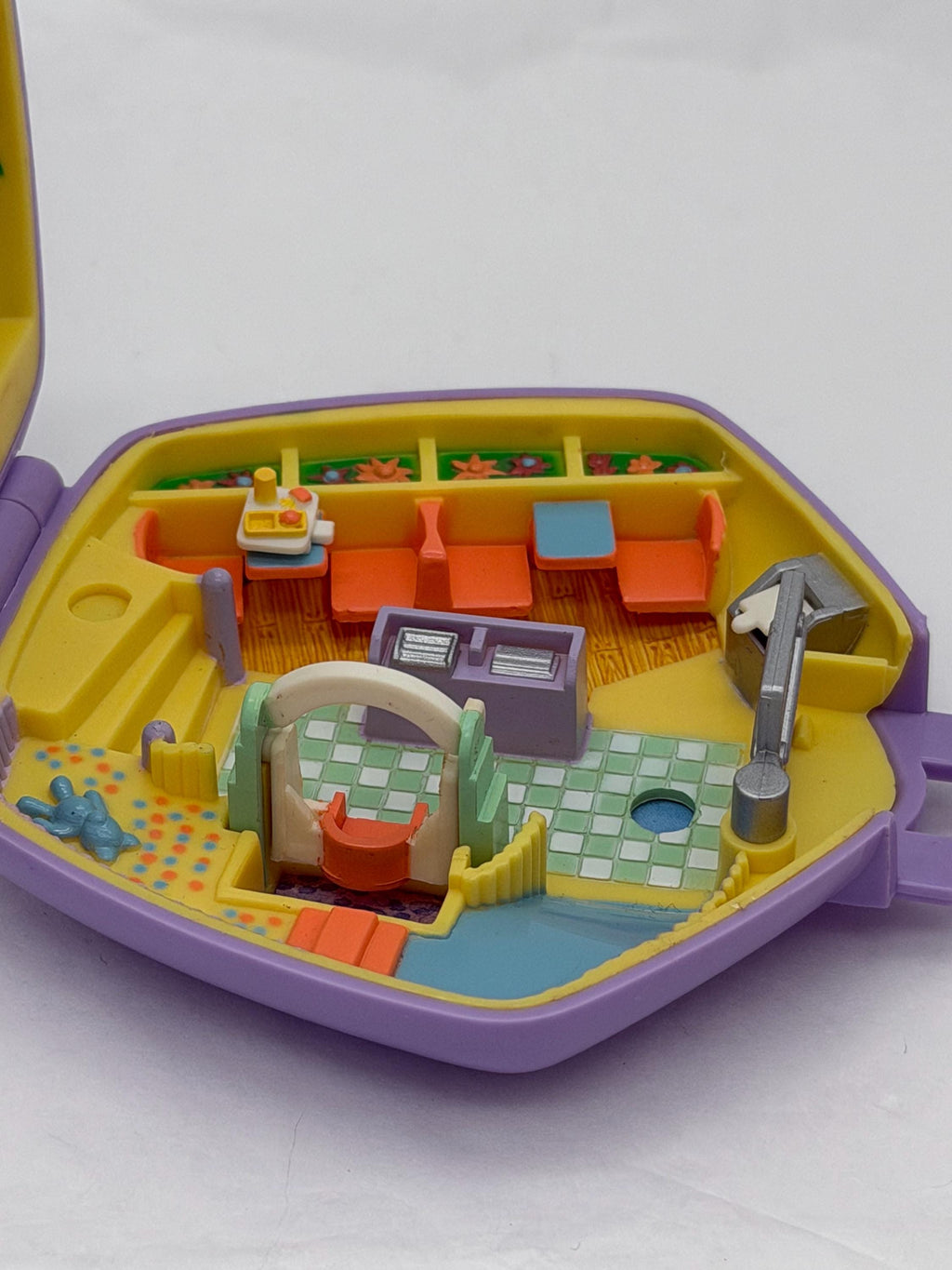 1990s Vintage Polly Pocket Bluebird Toys  Polly at the Burger Stand compact playset