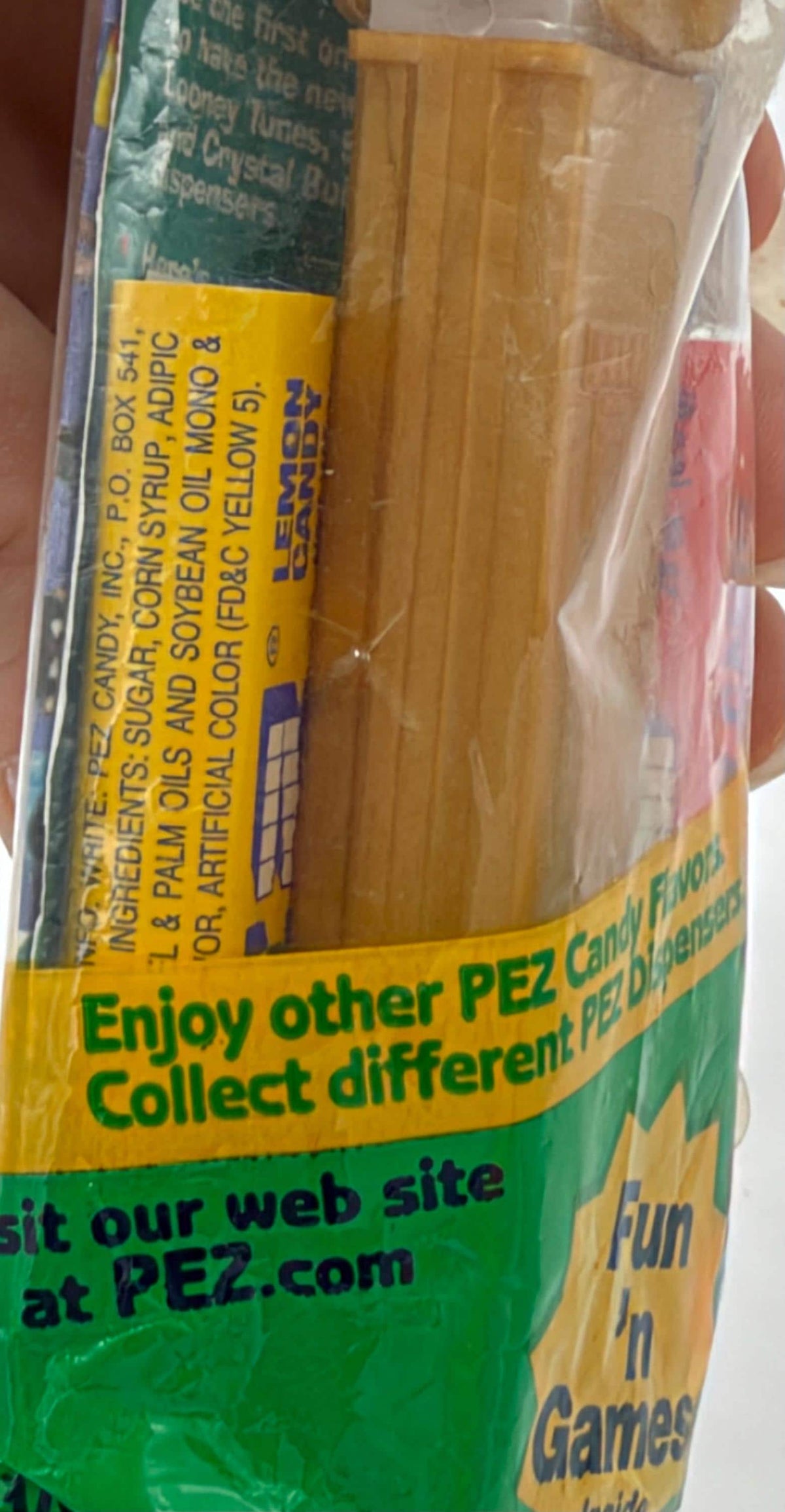 Vintage PEZ dispenser Star Wars C-3PO in package with original candy 1997