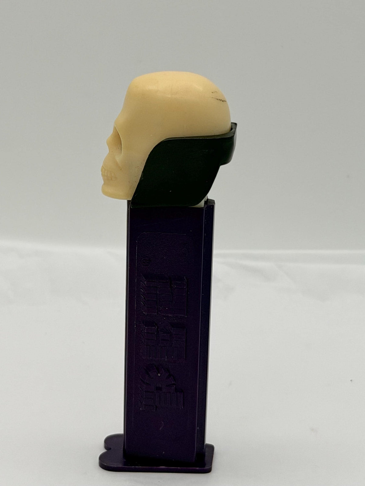 Vintage 1990s PEZ dispenser Halloween Skull made in Yugoslavia